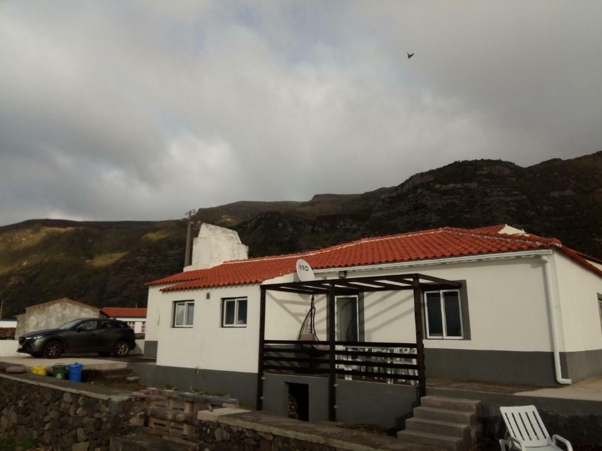 Casa Do Sol Posto * Faja Grande